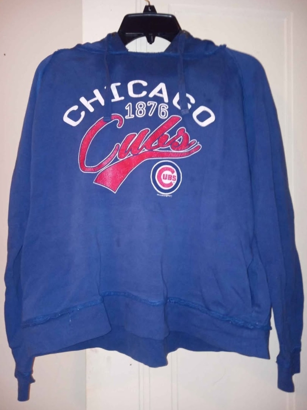 5th & Ocean Chicago Cubs MLB Distressed Hoodie Blue & Red